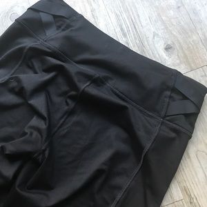 Victoria’s Secret Ribbon Leg Yoga Pants